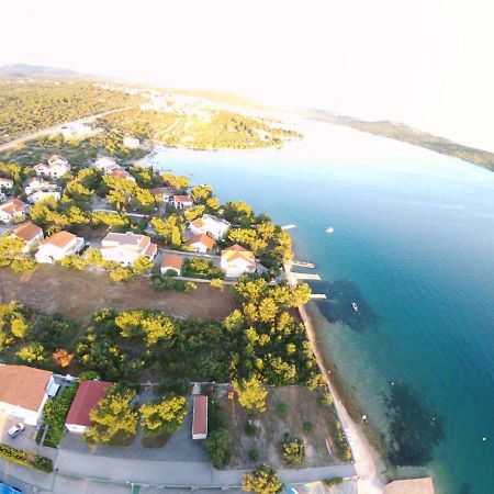 Apartments Vila Leona Пировац Экстерьер фото